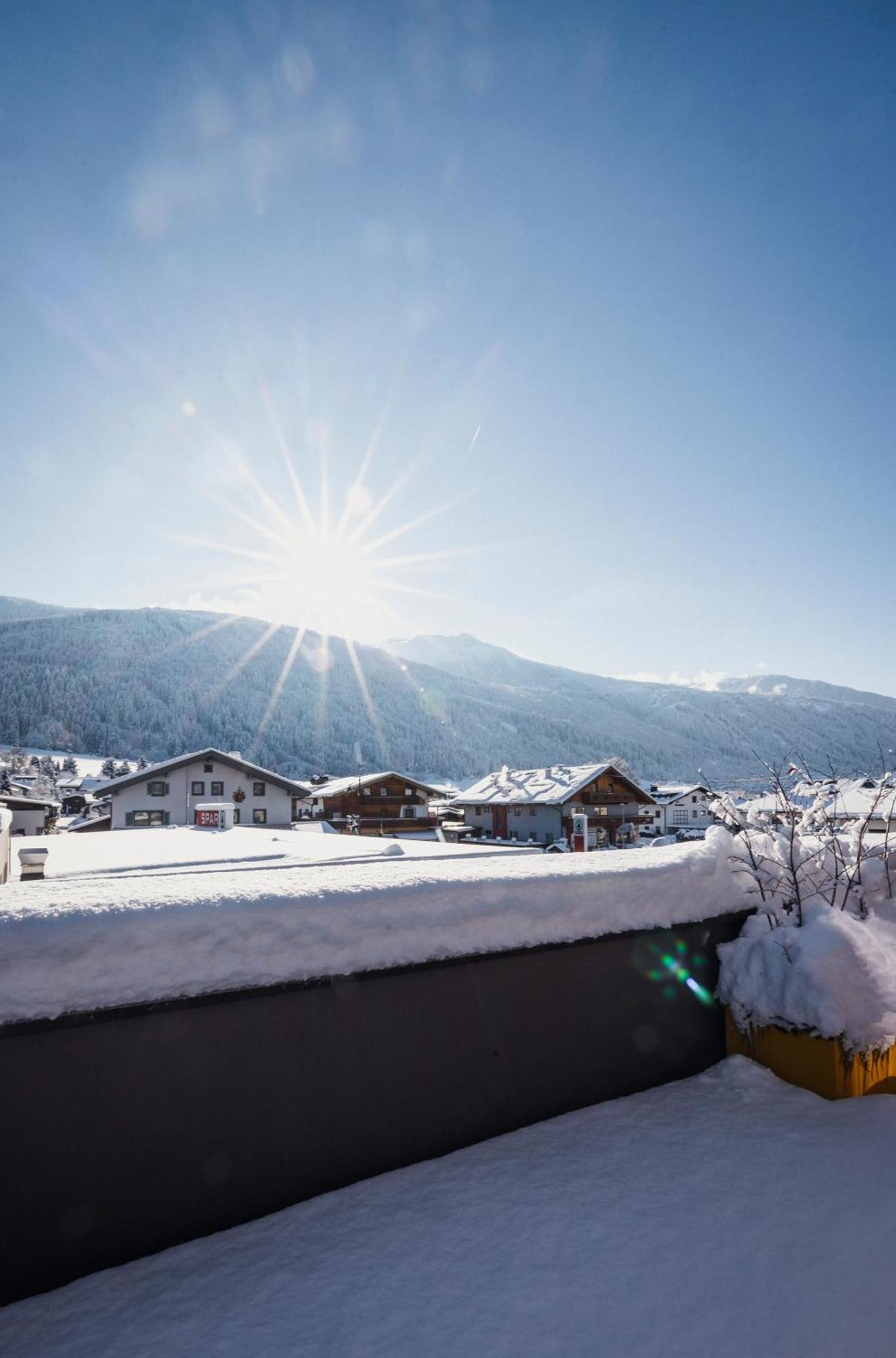 Alp Living Apartments Self-Check In インスブルック エクステリア 写真